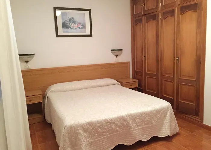 ゲストハウス Hostal-restaurante Casa Giz 3*