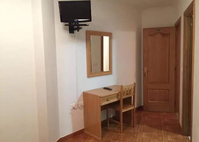 ゲストハウス Hostal-restaurante Casa Giz Cuiña